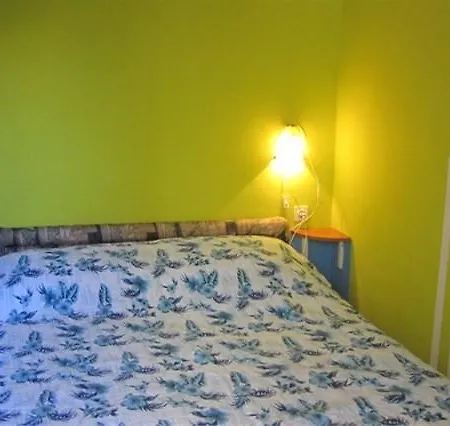 Apartman Mirela *
